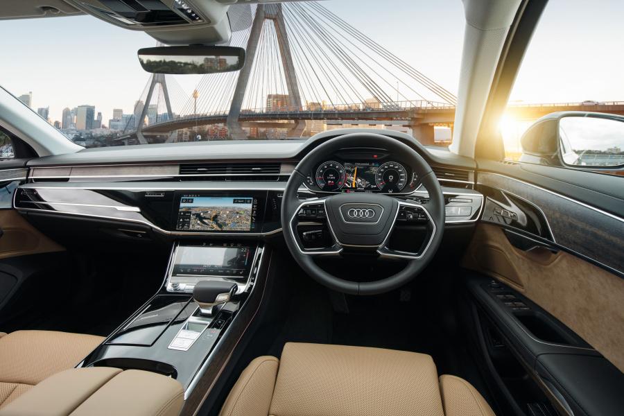 Торпедо Audi A8 55 TFSI Quattro (D5) 2018 года  (AU) (фото 20 из 20)